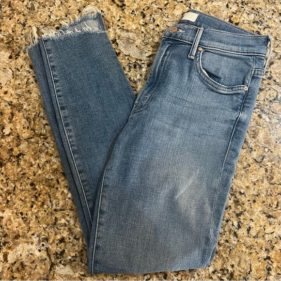 MOTHER Stunner Zip Ankle Step Fray Jeans - Picture 4 of 10